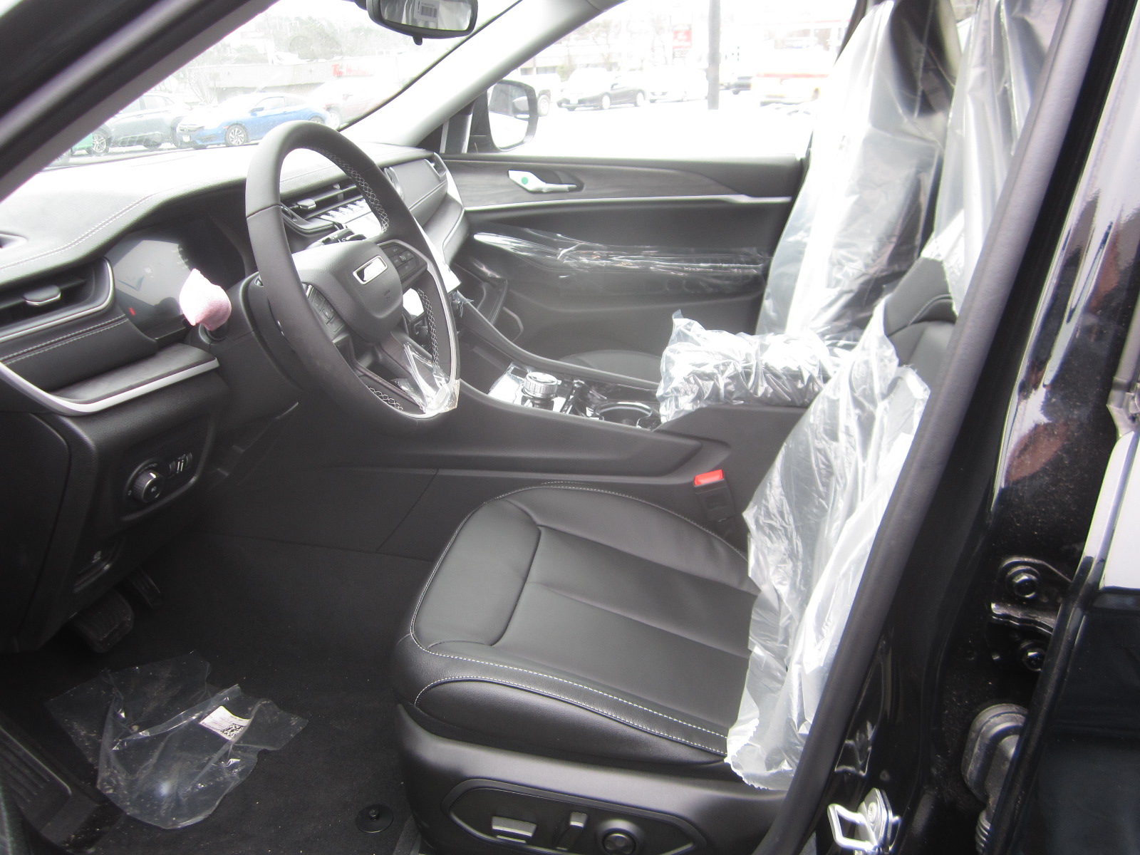 2023 Jeep Grand Cherokee in Victoria, British Columbia, 68,620